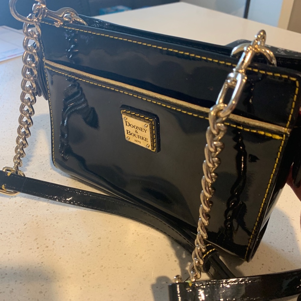 Dooney & Bourke Cross Body Bag